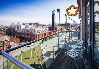Отель Maldron Hotel Smithfield Дублин Люкс-5