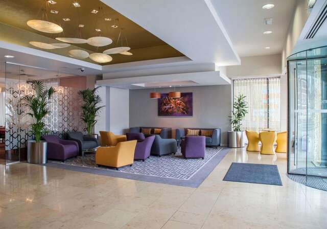 Отель Maldron Hotel Smithfield Дублин-21