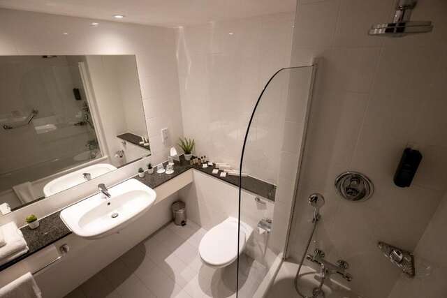 Отель Maldron Hotel Smithfield Дублин-36